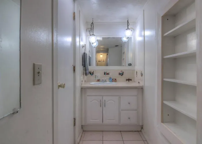 Fantastic 4 Bedroom In A Great Area *