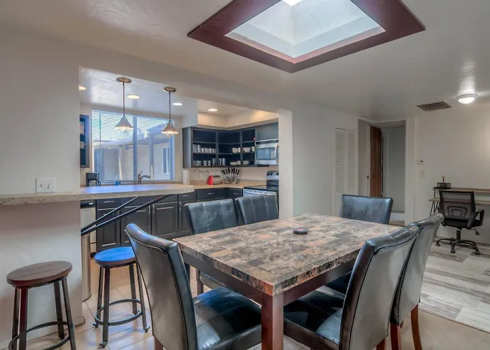 Fantastic 4 Bedroom In A Great Area Tucson