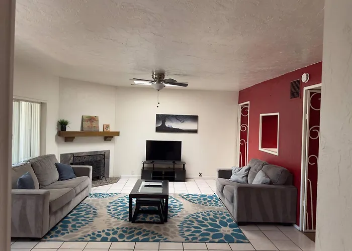 Holiday home Fantastic 4 Bedroom In A Great Area