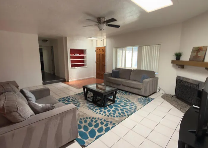 Fantastic 4 Bedroom In A Great Area