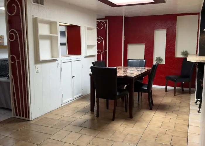 Fantastic 4 Bedroom In A Great Area * Tucson