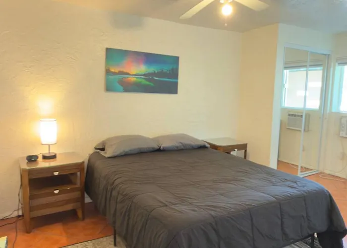 Fantastic 4 Bedroom In A Great Area Holiday home