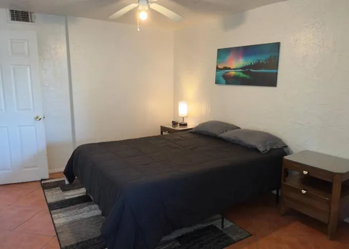 Fantastic 4 Bedroom In A Great Area Holiday home Tucson